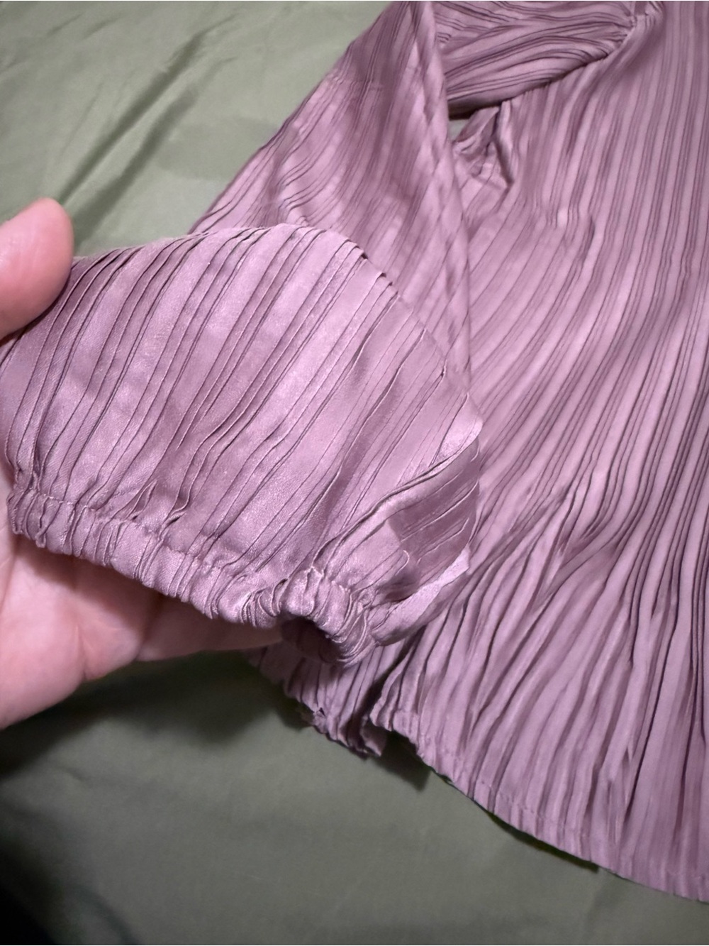 Pleated Long-Sleeve Ruffle Hem Top - Mauve Pink - Picture 5 of 6
